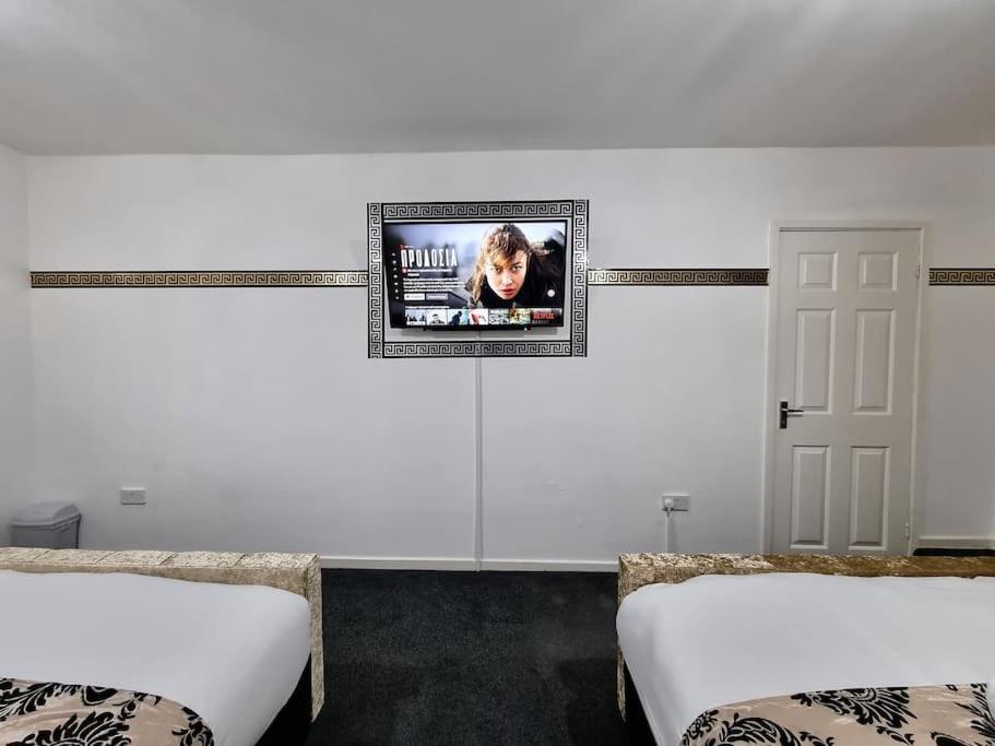 *C.Sani* Setup For Your Most Relaxed & Amazing Stay + Free Parking + Free Fast Wifi * ลีดส์ ภายนอก รูปภาพ